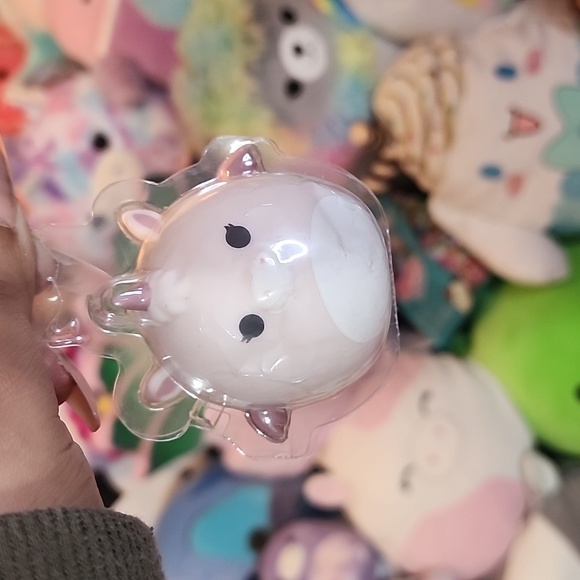 Sqooshems ❓️ Mystery Bags!! Includes 1 Mystery Squish - Picture 1 of 1